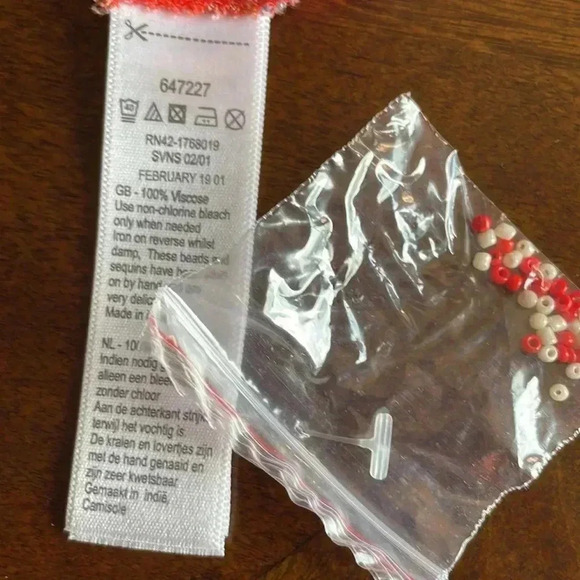 Monsoon red floral tank top NWT - Picture 6 of 6